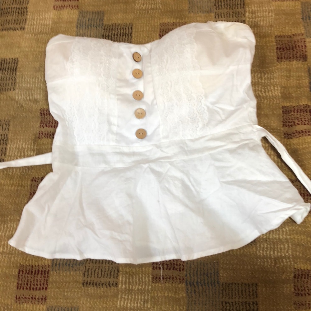 Strapless top